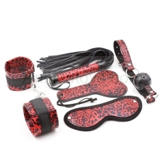 Hot Sell 5 pcs Leather Female Bondage Kits Fetish Restraints Sets